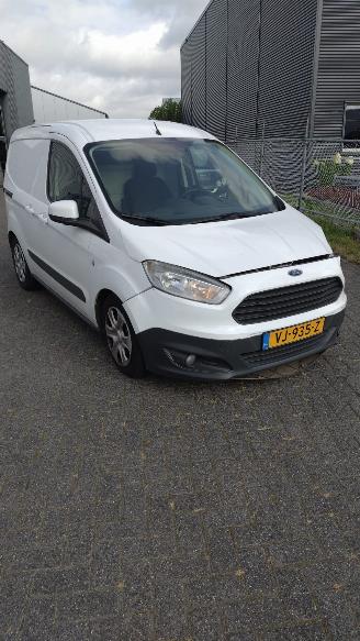  Ford Transit Courier Van COURIER 1.5tdci trend met schade 2014/1