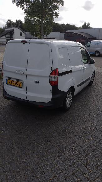 Ford Transit Courier Van COURIER 1.5tdci trend met schade picture 6