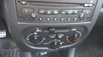 Peugeot 206+ distributieriem eraf gelopen picture 11