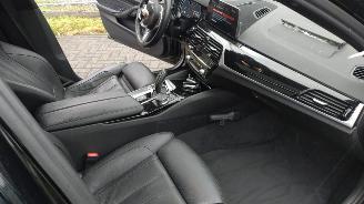 BMW 5-serie 520d Touring High execut M-sport Pano Super mooie auto!! picture 19