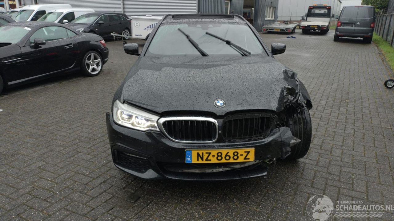 BMW 5-serie 520d Touring High execut M-sport Pano Super mooie auto!!