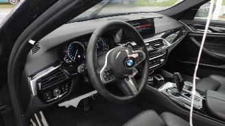 BMW 5-serie 520d Touring High execut M-sport Pano Super mooie auto!! picture 12