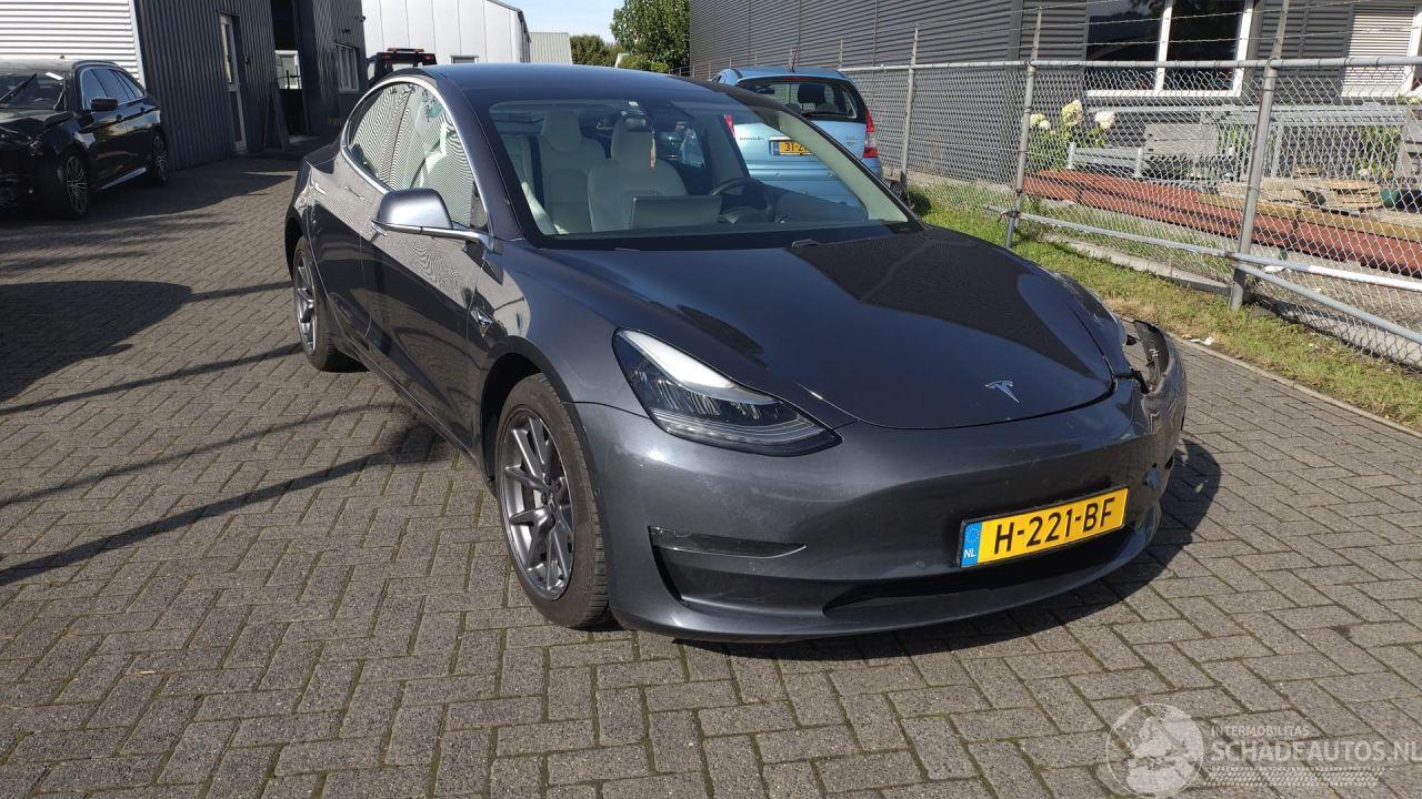 Tesla Model 3 Long Range AWD 75kW 88000 km weinig schade