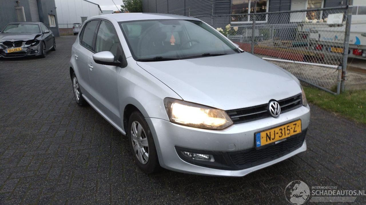Volkswagen Polo 1.2 easyline weinig schade