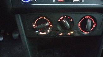 Volkswagen Polo 1.2 easyline weinig schade picture 15