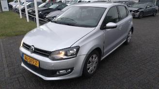 Volkswagen Polo 1.2 easyline weinig schade picture 3