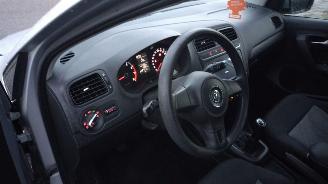 Volkswagen Polo 1.2 easyline weinig schade picture 10