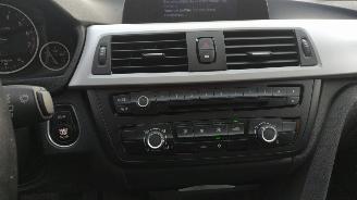 BMW 3-serie 320i executive automaat supermooie auto! picture 6