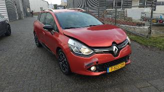 Schadeauto Renault Clio Estate 1.5 dCi Dynamique nette auto 2014/1