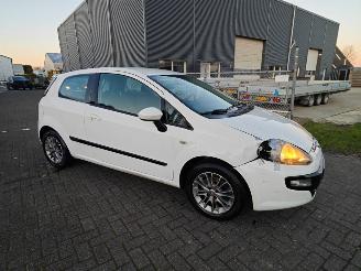 Unfallwagen Fiat Punto Evo 1.3 m-jet dynamic 2011/1