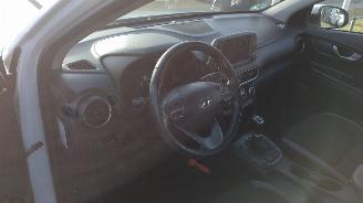 Hyundai Kona 1.0T GDI Comfort Lichte voorschade Prachtige auto! picture 8