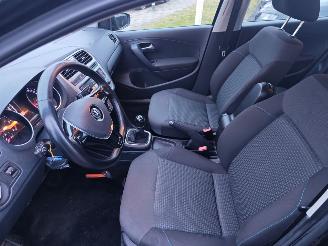 Volkswagen Polo 1.4 tdi luxe uitvoering weinig schade picture 14