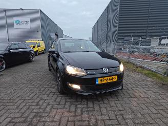 Volkswagen Polo 1.4 tdi luxe uitvoering weinig schade picture 2