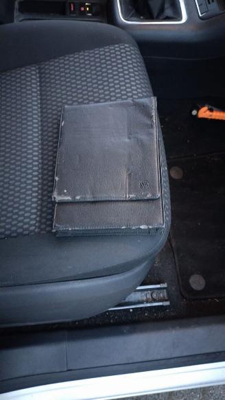 Volkswagen Tiguan 1.4TSI Comfort en Design 4 Motion lichte schade picture 19