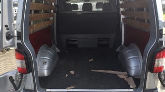Volkswagen Transporter T5 Van 2.0 TDI 140 Pk Dsg dealer onderh picture 17