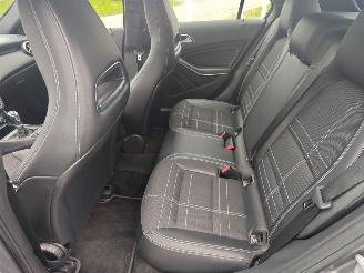 Mercedes A-klasse A180 ambition mooi frisse auto!! lichte schade picture 12