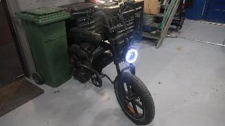 uszkodzony samochody osobowe AC  fatbike  V20 2024/1