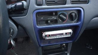 Toyota Starlet 1.3 3 deurs rijdt goed picture 11