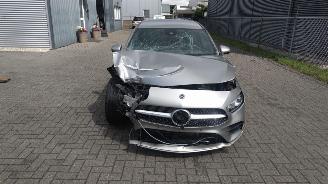 Mercedes A-klasse A200 AMG 2020 100.000 km! picture 2