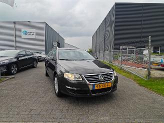 uszkodzony samochody osobowe Volkswagen Passat 2.0 Highline FSI Business Nette auto 2007/1