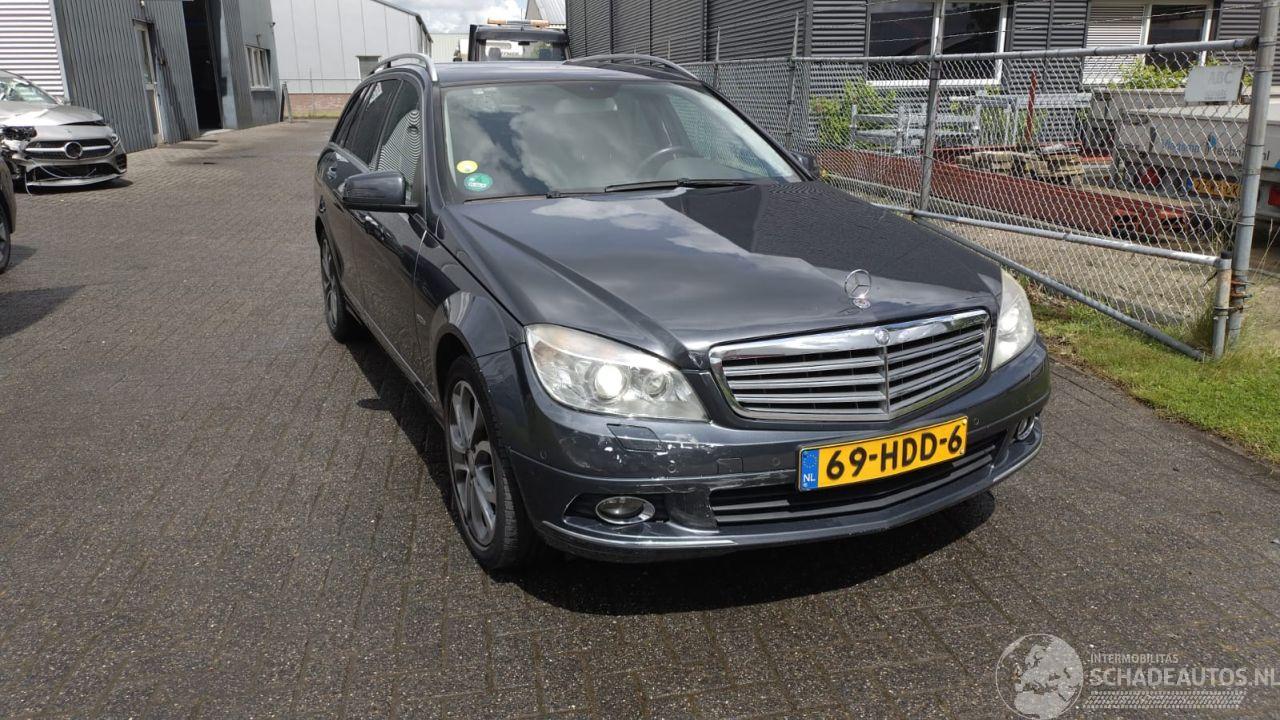 Mercedes C-klasse 200 Kombi Elegance nette goed rijdende auto weinig schade!