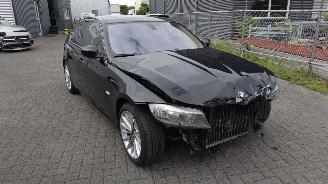 Unfallwagen BMW 3-serie Bmw 325i High Executive automaat nette mooie auto! 2009/1
