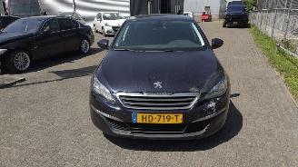 Peugeot 308 1.6 hdi premium euro6 rijdbare schade ! picture 2