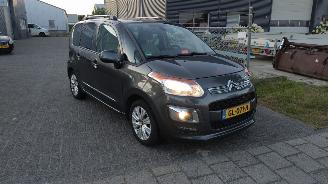  Citroën C3 picasso 1.2 Exclusive Mooie auto Lichte schade 2015/1