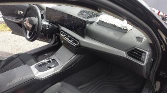 BMW 3-serie 330 I X-drive Automaat 21.000 km Nap! Zeer netjes Rijdbaar picture 22