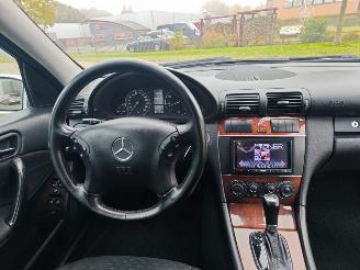 Mercedes C-klasse c180 automaat goed rijdende auto picture 9