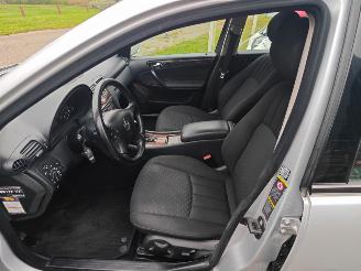 Mercedes C-klasse c180 automaat goed rijdende auto picture 15