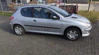 Peugeot 206 1.4 automaat airco 100.000 kilometer! picture 6