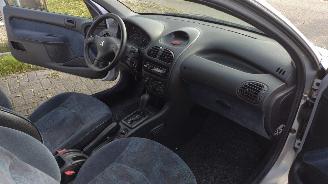 Peugeot 206 1.4 automaat airco 100.000 kilometer! picture 14