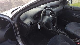 Peugeot 206 1.4 automaat airco 100.000 kilometer! picture 8