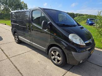 Opel Vivaro 2.0 CDTI picture 3