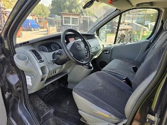 Opel Vivaro 2.0 CDTI picture 7