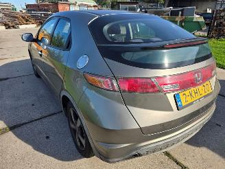 Honda Civic 1.8I 5DR picture 6