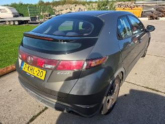 Honda Civic 1.8I 5DR picture 5