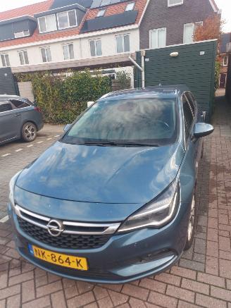 uszkodzony samochody osobowe Opel Astra SPORTS TOURER+ 2017/2
