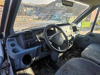 Ford Transit  picture 9
