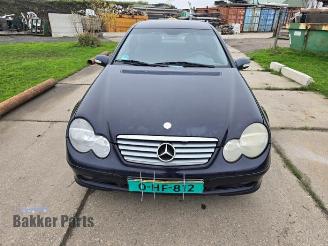 disassembly passenger cars Mercedes C-klasse C Sportcoupe (C203), Hatchback, 2000 / 2008 1.8 C-200K 16V 2003/5