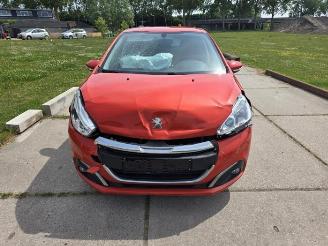 Vrakbiler auto Peugeot 208 208 I (CA/CC/CK/CL), Hatchback, 2012 / 2019 1.2 Vti 12V PureTech 82 2016/7