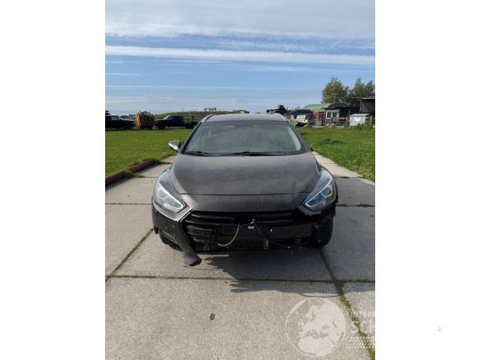 Hyundai I-40 i40 CW (VFC), Combi, 2011 / 2019 1.7 CRDi 16V