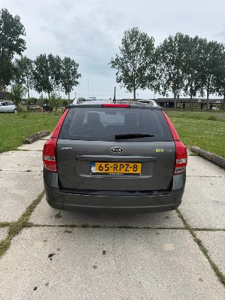 Kia Cee d Sporty Wagon picture 5