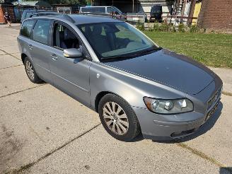 Volvo V-50 2.4 automaat picture 2
