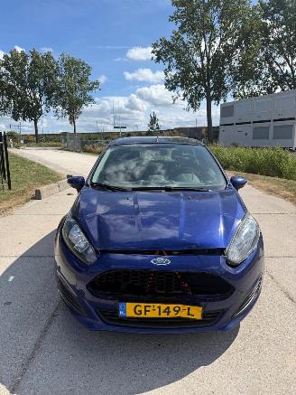 uszkodzony samochody osobowe Ford Fiesta 6 (JA8) 1.0 Ti-VCT 2015/4