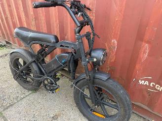 krockskadad bil fiets E-bikez   2023/1
