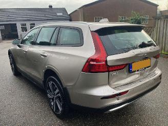 Volvo V-60 CROSS AWD 2.0B5 260 PK AUTOMAAT picture 7