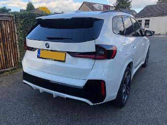 BMW iX1 E-DRIVE M-SPORT 67 KWH 296 PK PANO 350 CAMERA VOLL picture 5