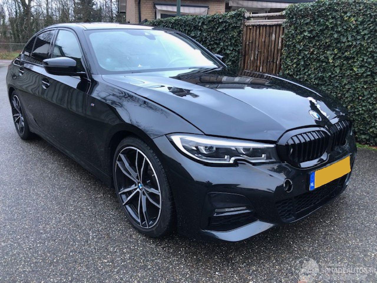BMW 3-serie M-320 M SPORT EXE LEER AUTOMAAT 185 PK